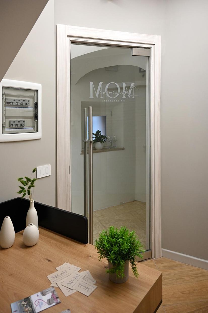 Mom Apartment Rooms&Suites Tivoli Exterior photo